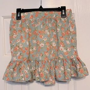 🌸Cute Floral Skirt 🌸